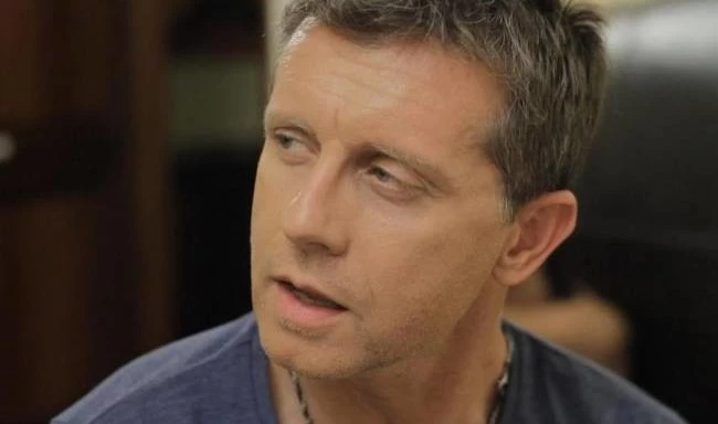 Σαββιδάκης για μετανάστες: «Είμαι γηγενής, πρέπει να έχω κάτι παραπάνω» – Ισοπεδώνει τους εθνομηδενιστές